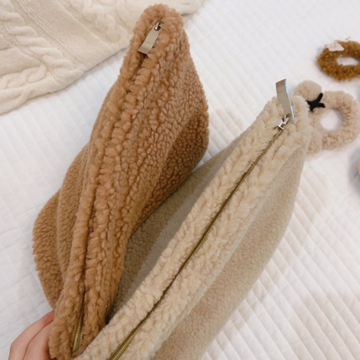 Fur Cosmetic Zipper Pouch - ZoocomingTree