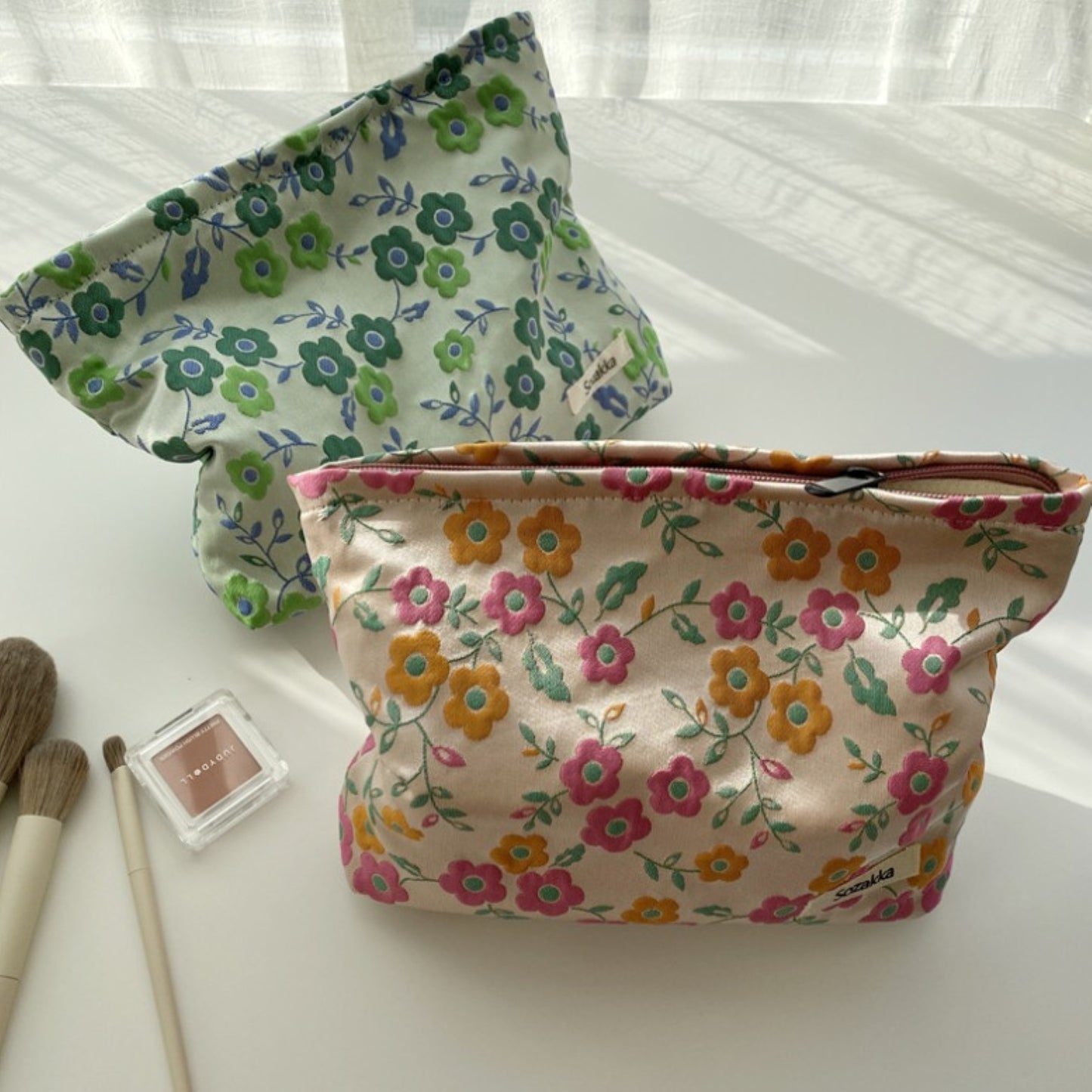 Floral Fabric Makeup Zipper Pouch - ZoocomingTree