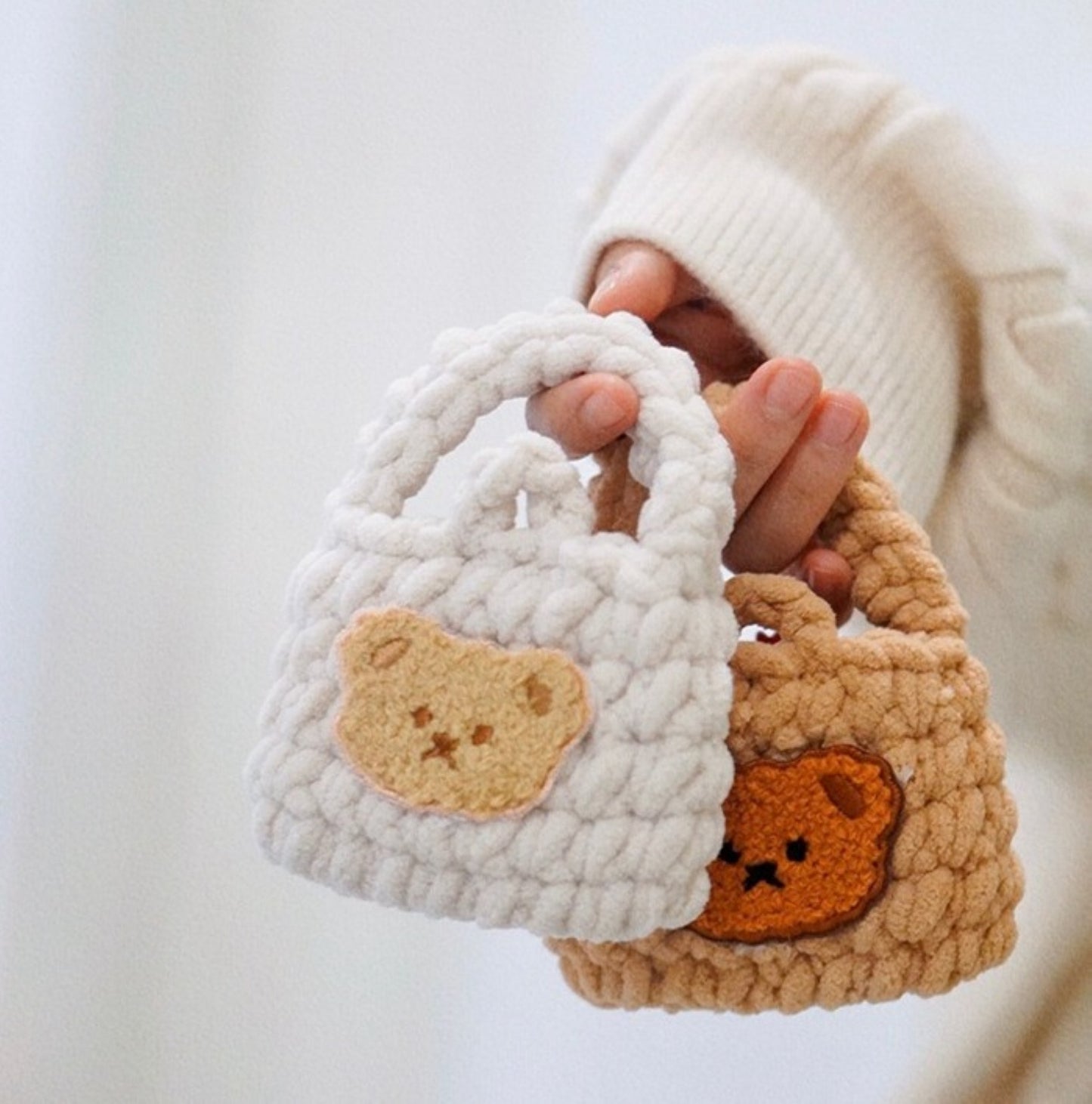 Chunky Knitted AirPods Case - ZoocomingTree