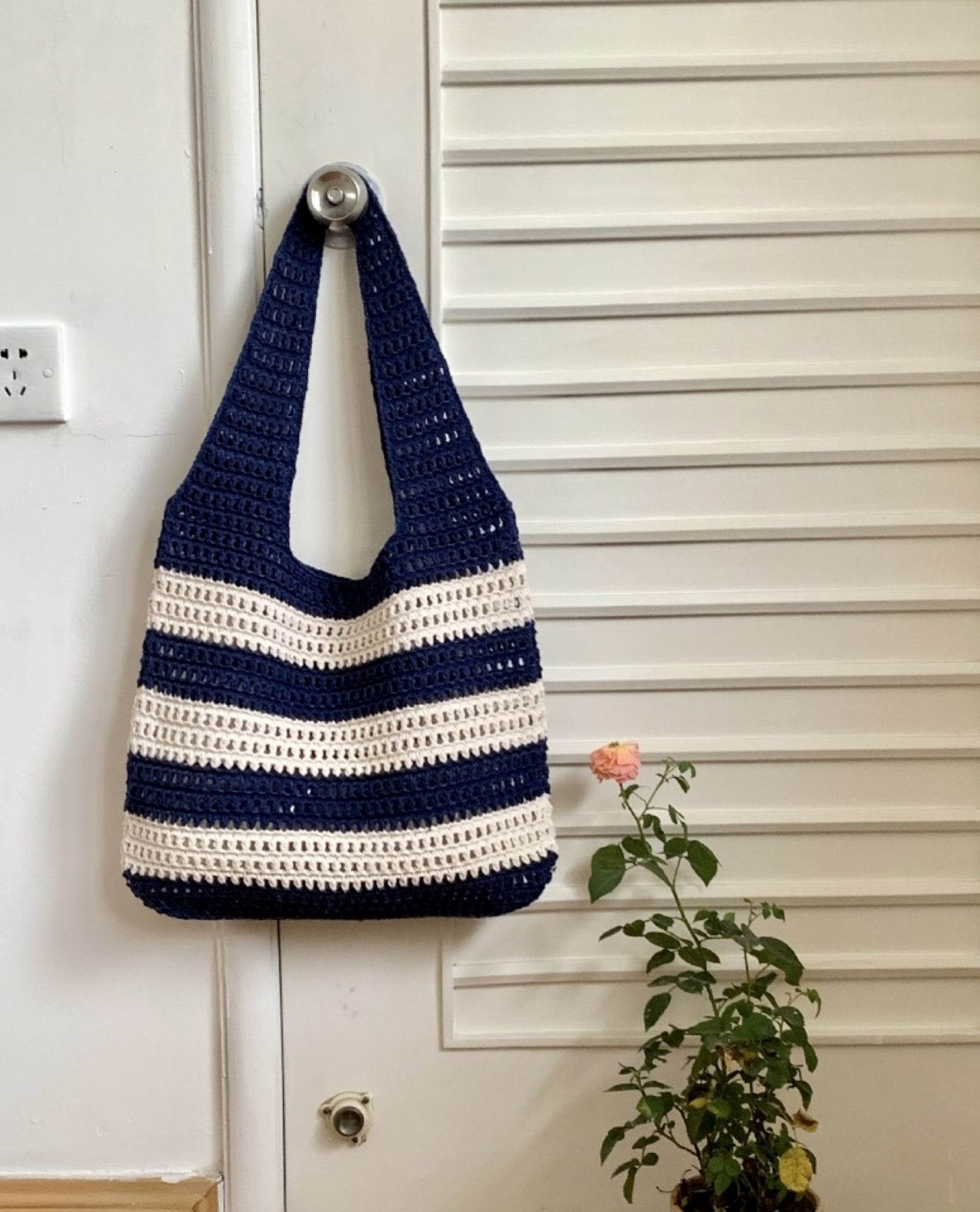 Cute Striped Crochet Shoulder Bag - ZoocomingTree