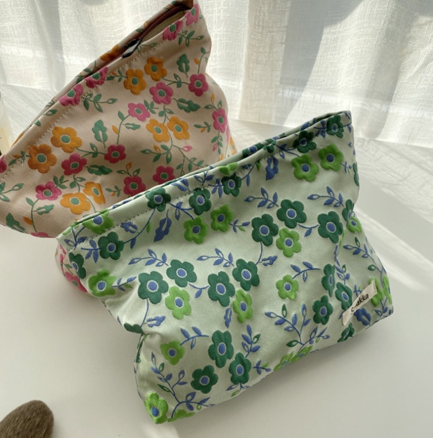 Floral Fabric Makeup Zipper Pouch - ZoocomingTree