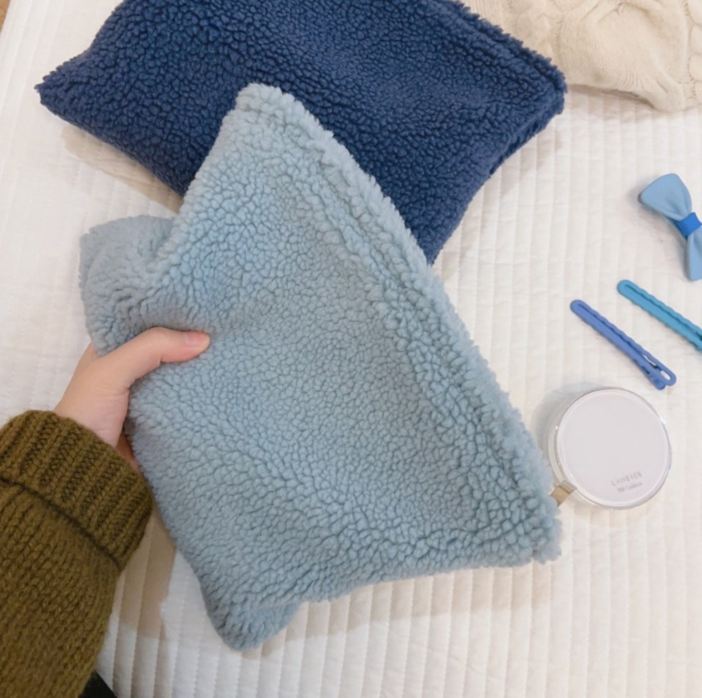 Fur Cosmetic Zipper Pouch - ZoocomingTree