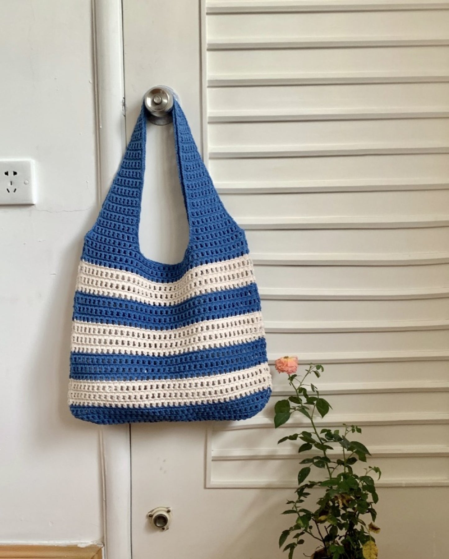 Cute Striped Crochet Shoulder Bag - ZoocomingTree