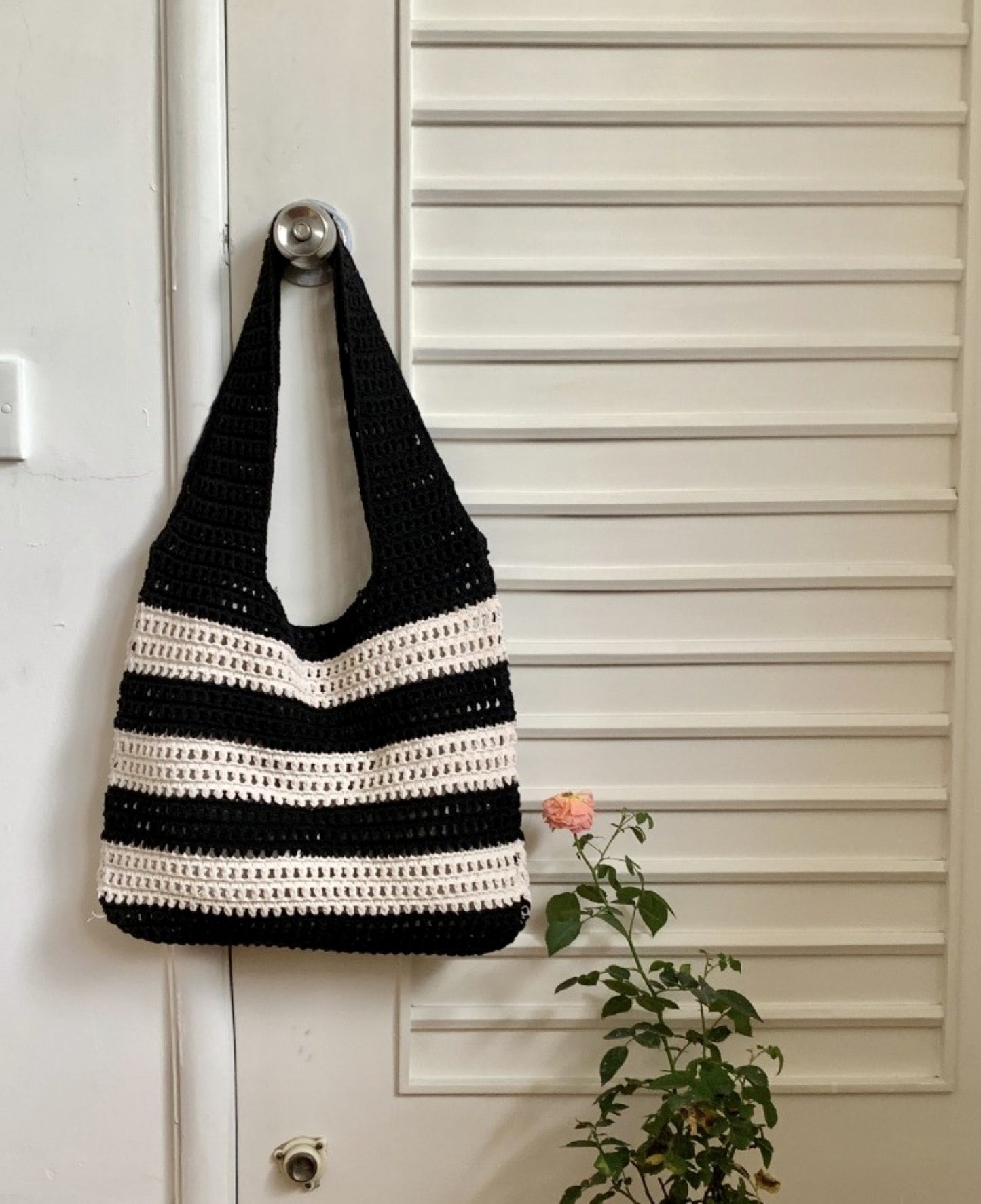 Cute Striped Crochet Shoulder Bag - ZoocomingTree