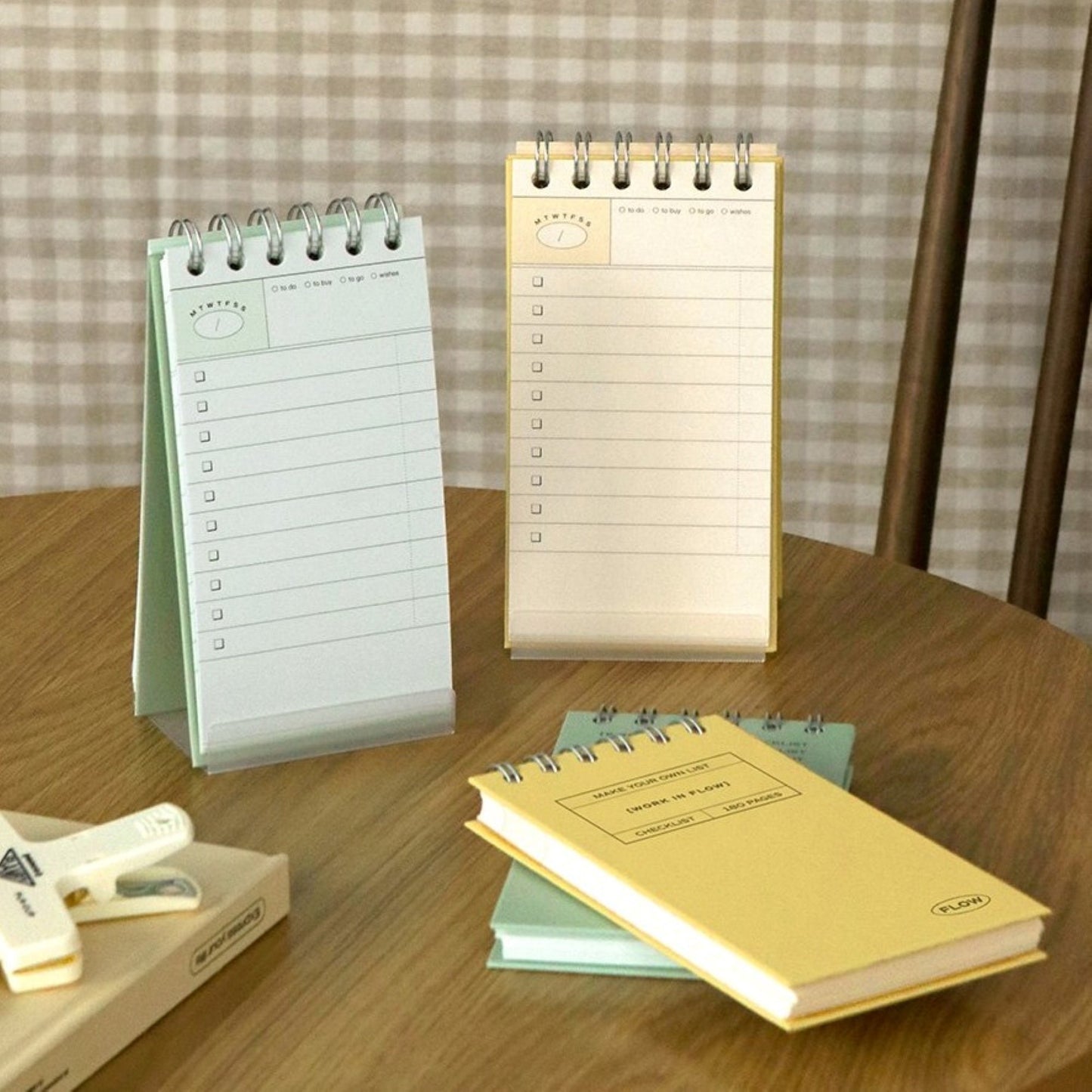 Dairy Compact Checklist Desk Standing Planner - ZoocomingTree