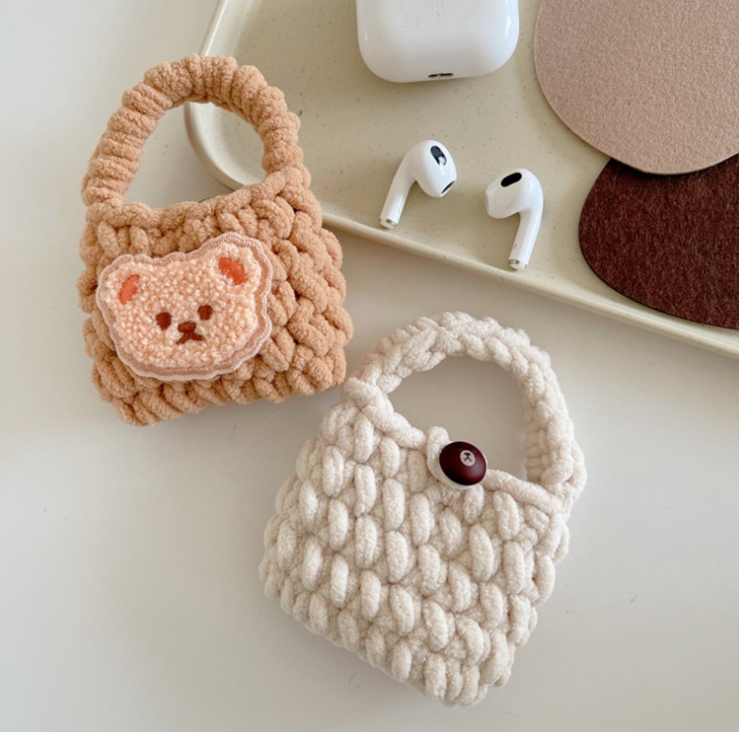 Chunky Knitted AirPods Case - ZoocomingTree