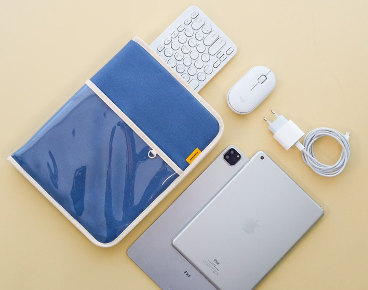 Vivid Sleeve Pouch iPad + Keyboard - ZoocomingTree