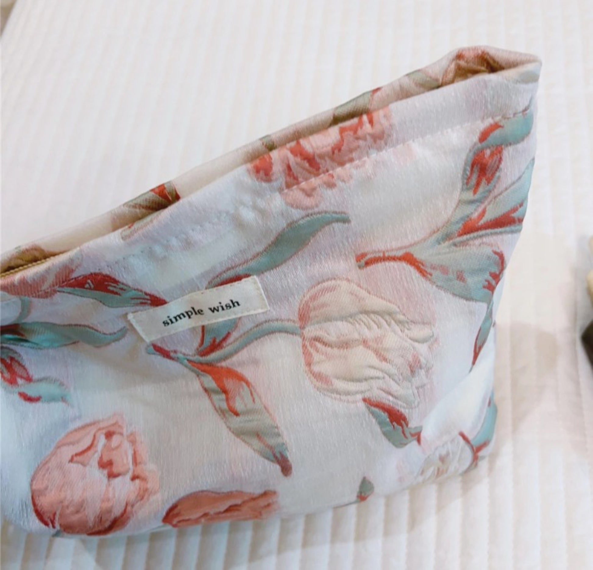 Floral Embroidered Fabric Pouch - ZoocomingTree